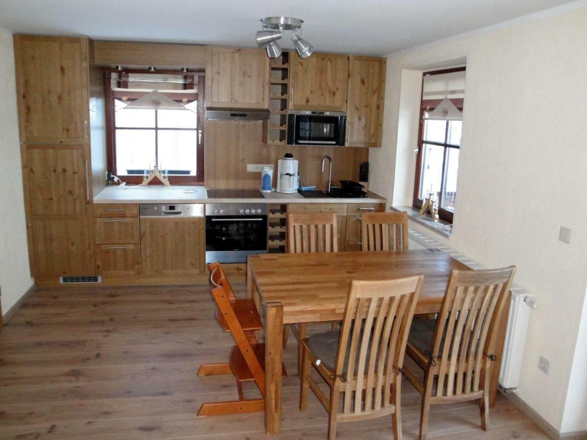 Ferienhaus-Bergtraum-Ferienwohnung-Fanni クロルト・オーバーヴィーゼンタール エクステリア 写真
